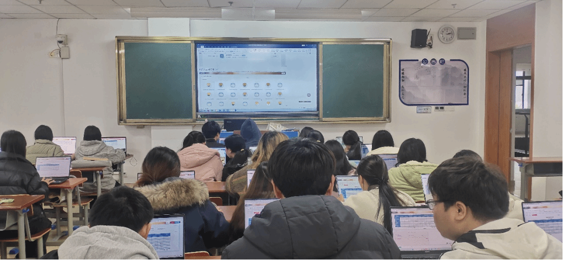 產教融合，數智賦能——江蘇旅游職業學院經濟管理學院開展專業實踐教學周系列活動之實踐教學平臺深度探索